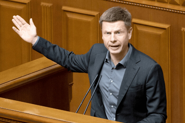 Новий глава комітету зі свободи слова засудив поведінку депутата Гончаренка у парламенті