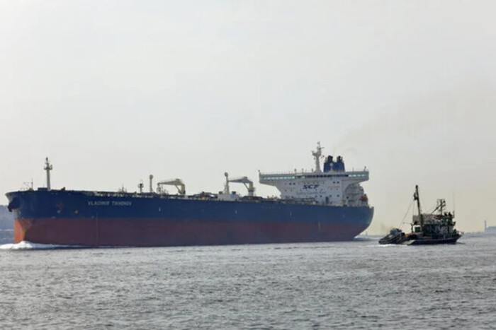 Після санкцій США на шляху до Індії застрягли танкери з російською нафтою