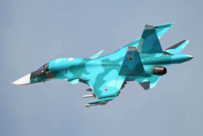 Розвідка знищила на аеродромі РФ літак Су-34