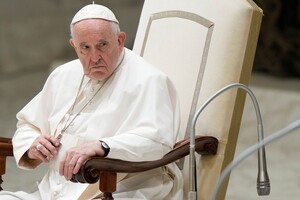 Папа Римський хвилюється, що світ може забути про війну в Україні