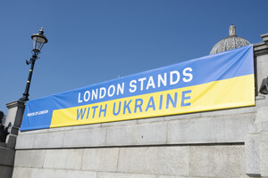 Консульство України у Лондоні попередило біженців-чоловіків