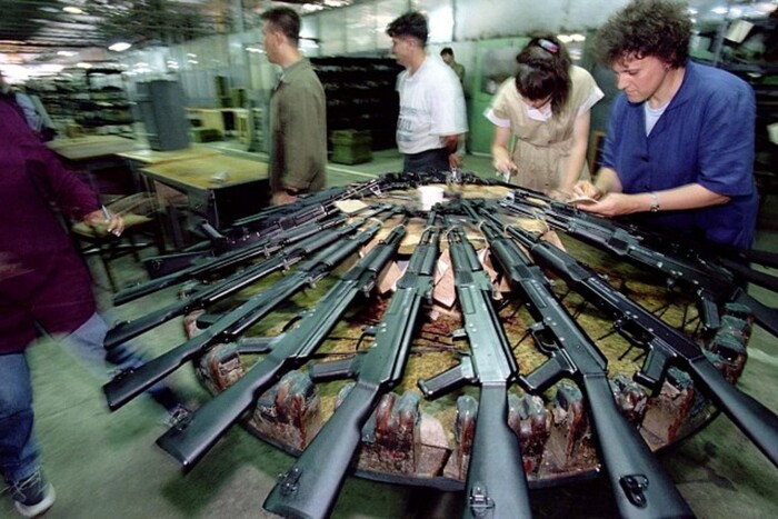 Оборонна індустрія Болгарії перейшла на цілодобове виробництво зброї