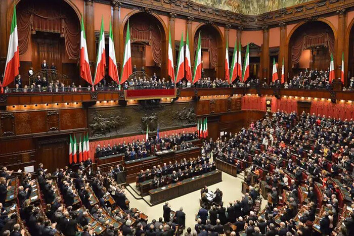 Парламент Італії остаточно схвалив резолюцію про військову допомогу Україні