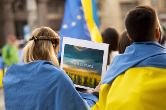 Українці за кордоном можуть знайти собі пару на 14 лютого за допомогою застосунку