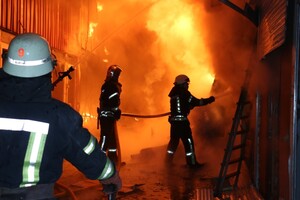 Уночі РФ вдарила по Полтавщині дронами: спалахнула пожежа