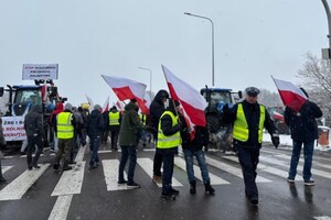 Польські фермери погрожують блокувати пасажирські автобуси: деталі