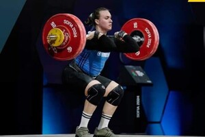 Спортсменки ЗСУ вибороли медалі на чемпіонаті Європи з важкої атлетики
