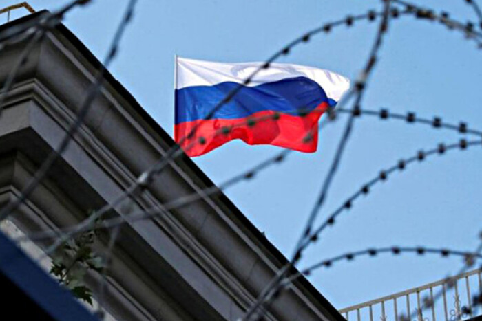 США ухиляються від запровадження найризикованіших санкцій проти РФ – Bloomberg