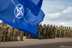 Деякі країни НАТО можуть ввести війська на територію України