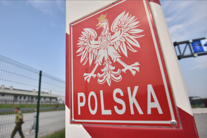 Польща може тимчасово закрити кордон з Україною для торгівлі