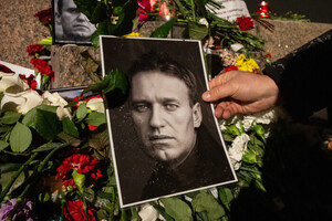 Похорон Навального і «вибори» Путіна