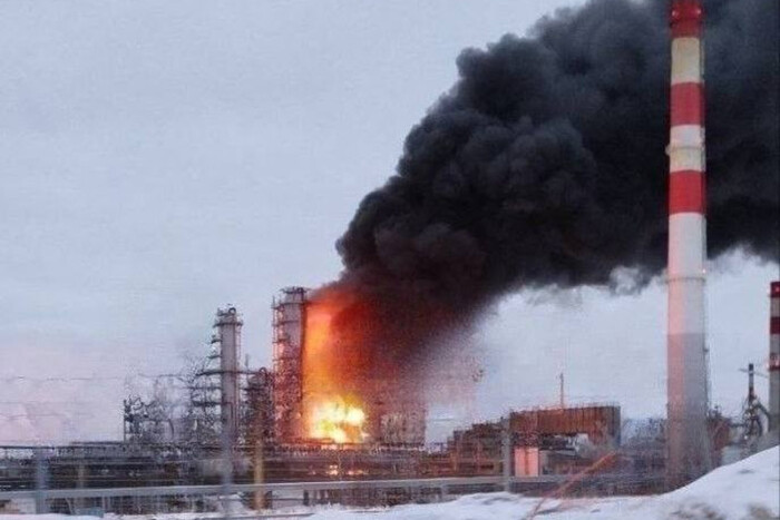 РФ заявила про атаку на нафтобазу «Лукойл» у Нижньогородській області
