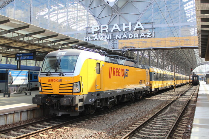 Чеський перевізник запустить другий залізничний маршрут до України