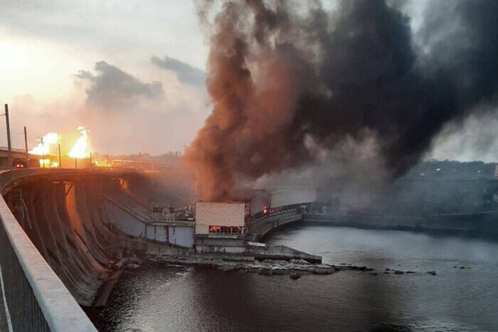Утром россияне попали по крупнейшей гидроэлектростанции Украины
