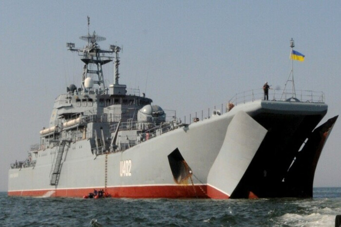 ВСУ ударили ракетой «Нептун» по кораблю «Константин Ольшанский» в Крыму