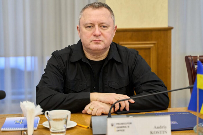 Офіс генпрокурора спростував інформацію ЗМІ щодо закордонних відряджень Костіна