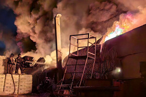 В Іжевську спалахнула масштабна пожежа (фото)