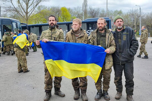 Україна однаково ставиться до всіх полонених захисників і працює над поверненням з полону кожного