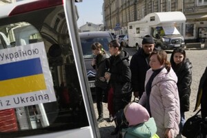 Польща пояснила, які біженці з України не отримають допомогу