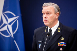 Адмірал НАТО прокоментував просування росіян на фронті