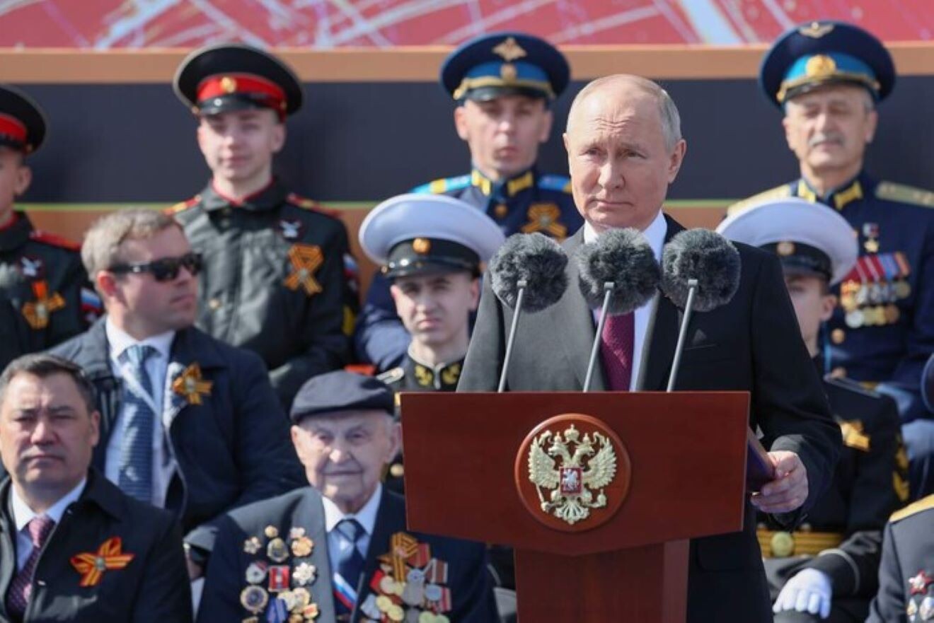 «Завжди у бойовій готовності». Путін під час параду знову пригрозив ядерною зброєю