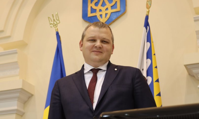 Офіс президента зробив головою Дніпропетровської облради земляка президента Миколу Лукашука