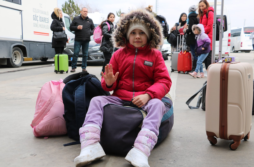 Дівчинка, яку було евакуйовано до турецької провінції Кіркларелі. 6 березня 2022 року (Фото: IHA)