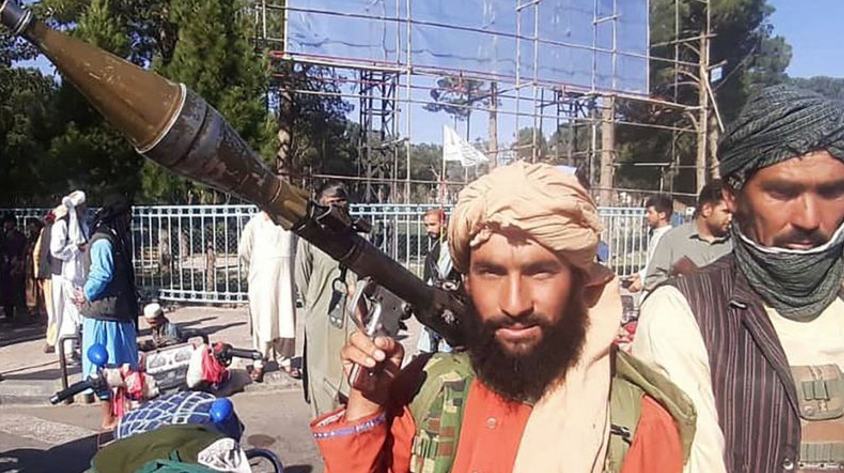 З листопада 1999 р. проти руху «Талібан» діють міжнародні санкції ООН за відмову видати терориста Осаму бін Ладена та сприяння терористичній організації «Аль-Каїда»