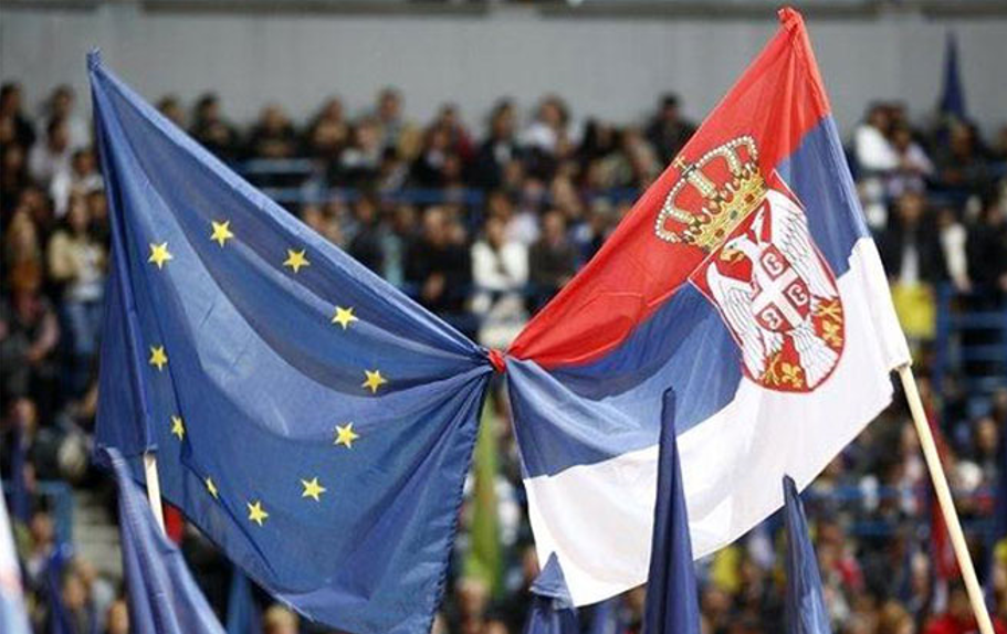 Ні звіт Європарламенту, ні дії Сербії зовсім не демонструють зближення з ЄС