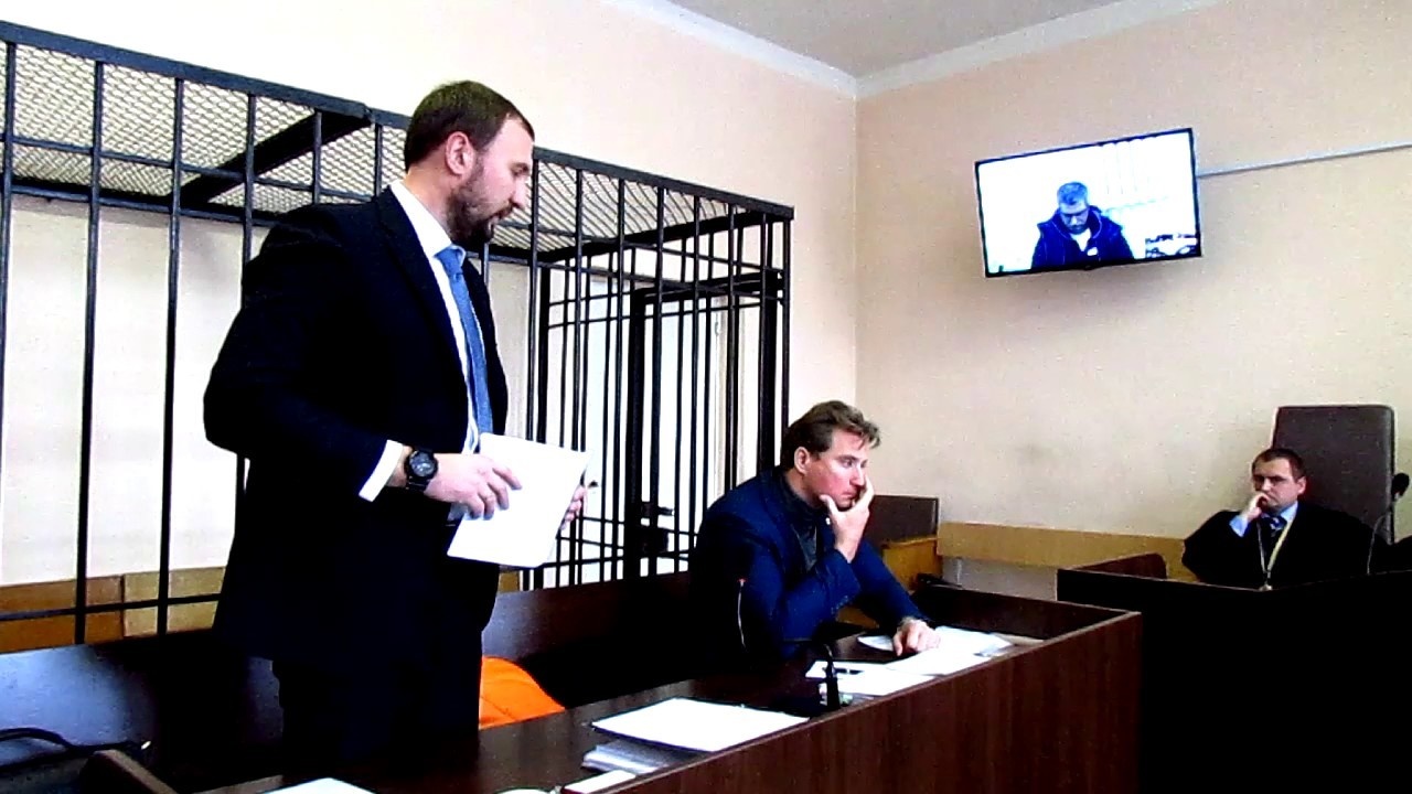 Кирило Легких (зліва) захищає екс-«есбеушника» Олександра Щеголєва