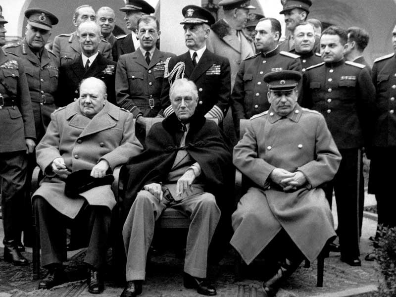 Я́лтинська конфере́нція (також Кримська) — дипломатична зустріч лідерів США, Великої Британії й СРСР 4-11 лютого 1945, аби вирішити проблеми, пов'язані із закінченням Другої світової війни, а також повоєнного ладу.
