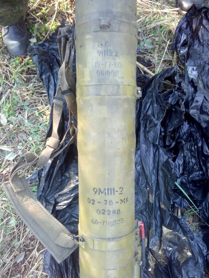 СБУ викрила на Донбасі чотири схованки зі зброєю