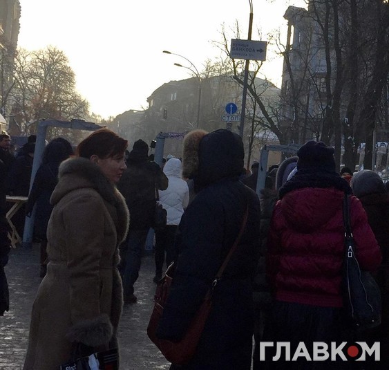 Центр Києва перекрили через загрозу терактів 