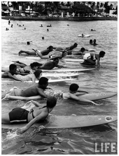 Занятие по сёрфингу, 1959
