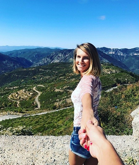 Ведущий «Евровидения» поделился снимками с медового месяца с дочерью миллиардера 