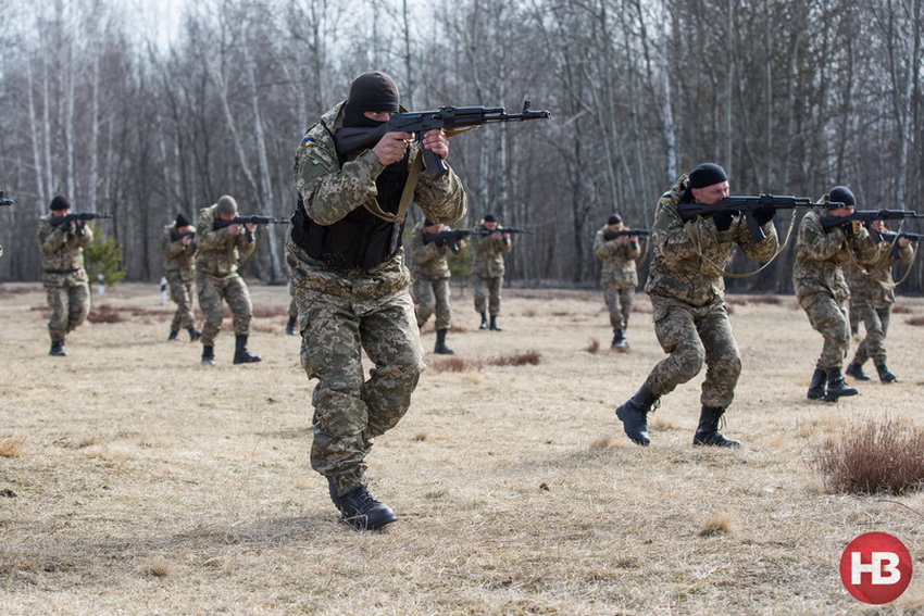 Сквозь огонь и воду: как тренируют украинских десантников (фото 7)