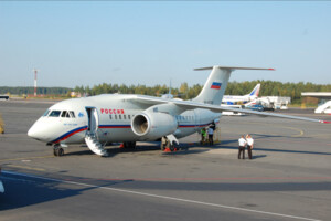 Вищий антикорупцій суд стягнув у дохід України два російські літаки АН-148
