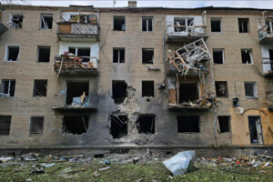 Російські загарбники пошкодили цивільну інфраструктуру Херсону