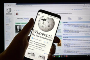 Правки до вільної онлайн-енциклопедії російська еліта вносить з різних причин