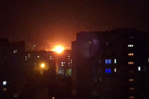У Луганську пролунало кілька потужних вибухів