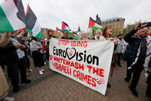 Демонстранти марширували вулицями Мальме перед півфіналом Євробачення з палестинськими прапорами та плакатами