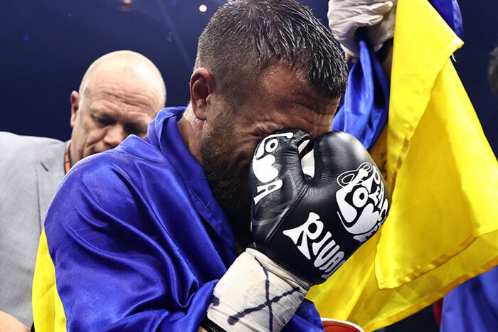 «Чому знов мовчить про Україну?». Чемпіон світу з боксу розкритикував Ломаченка