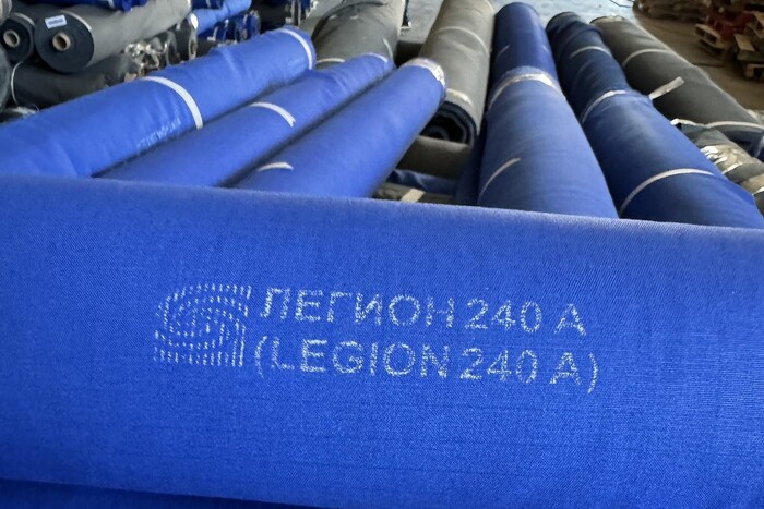 Ділки хотіли завезти в Україну 19 тонн тканини, яку вироблено в Росії