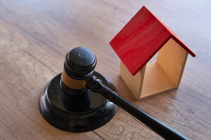 Якщо усі акціонери, у тому числі непідсанкційні, будуть позбавлені права участі та управління підприємства, це майже напевно призведе до зупинки виробництва такого підприємства