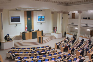 За затвердження скандальної ініціативи «Грузинської мрії» проголосували 84 депутати