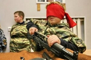 Росіяни готують дітей до війни. А що робимо ми?