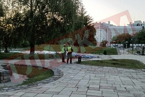 Скандальний МАФ Московської церкви знесено. Усі відео події