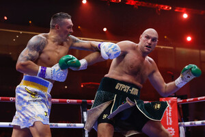 Леннокс Льюїс привітав Олександра Усика