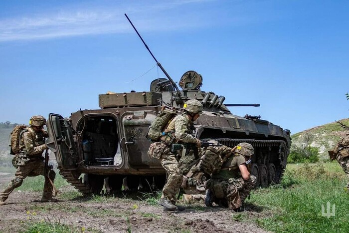 Бій йде ледь не за кожну вулицю: що зараз відбувається у Вовчанську 