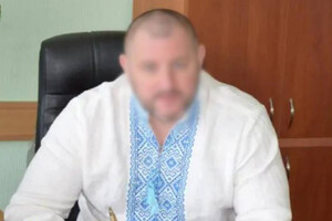 Посадовець усіляко сприяв російським окупантам у Куп'янську, забезпечуючи їх транспортом, житлом, пальним та їжею